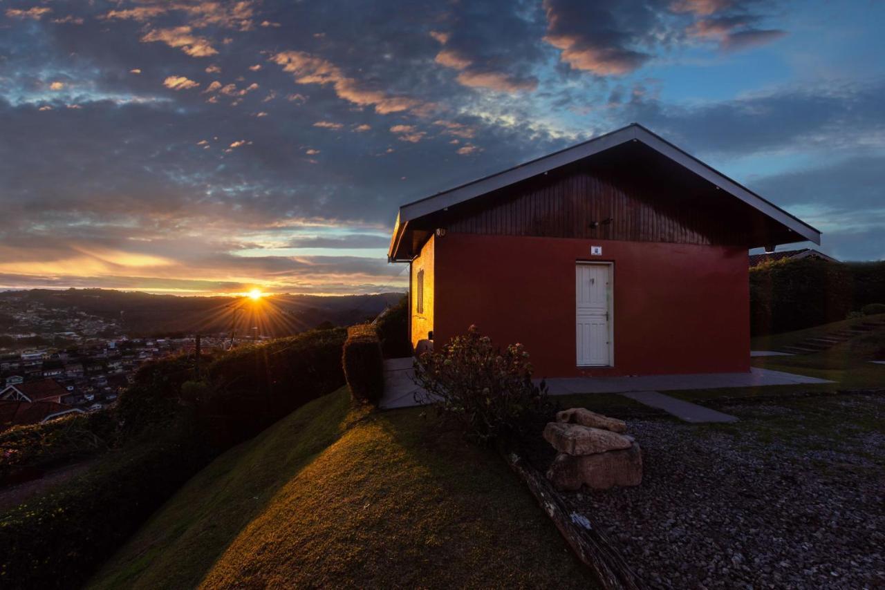 Casa de férias Intimista Com Lareira, Churrasqueira E Vista Fantastica *